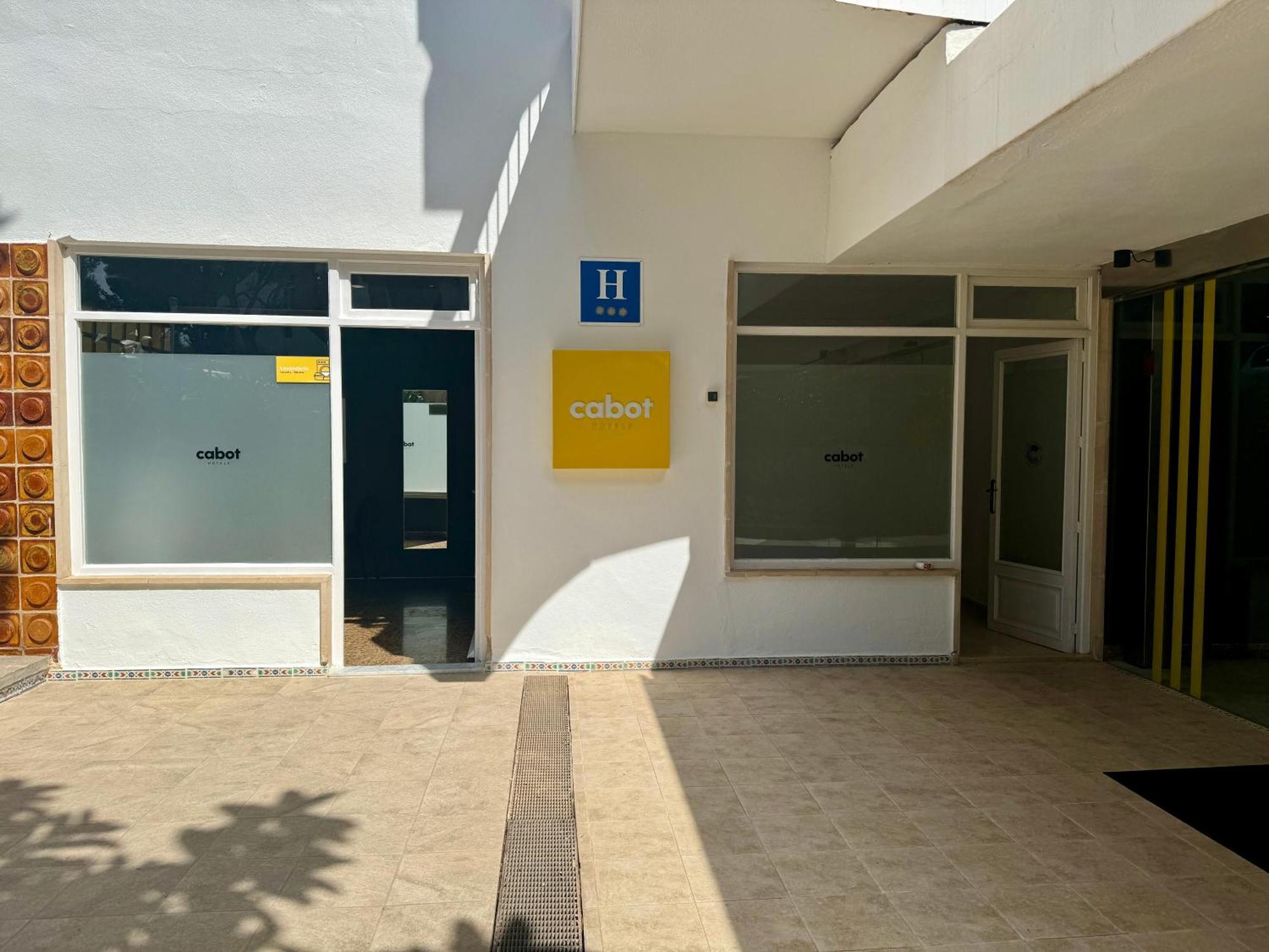 Cabot Cala Ferrera Hotel Cala d'Or  Bagian luar foto