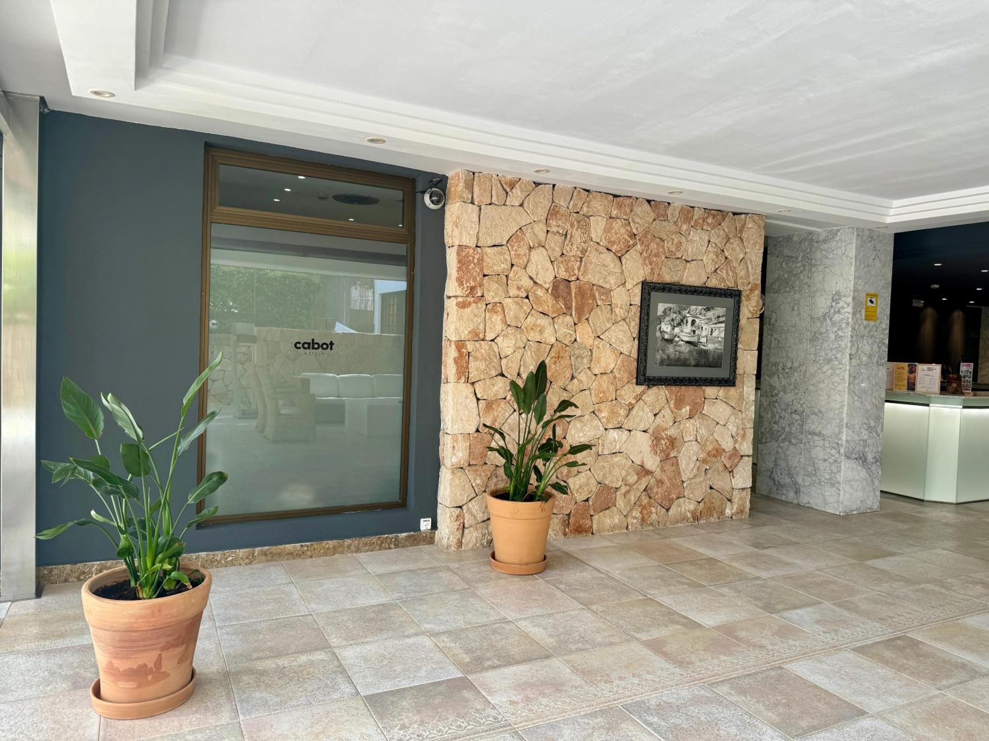 Cabot Cala Ferrera Hotel Cala d'Or  Bagian luar foto